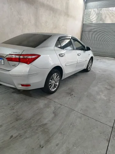 Toyota Corolla Altis 2.0 Flex 16V Aut. 2016