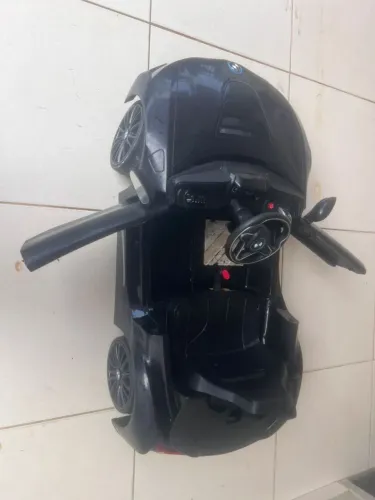 Vende-se esse carrinho