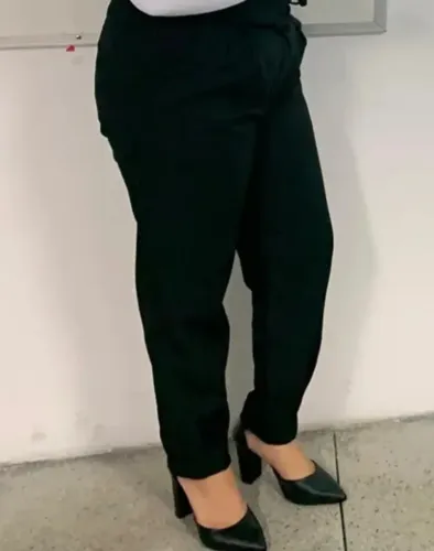 Calça de Alfaiataria Preta