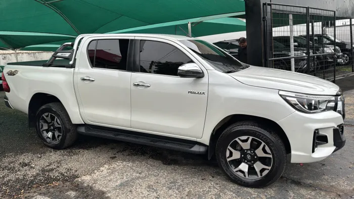 Toyota Hilux CD SRX 4X4 2.8 TDI 16V Diesel Aut. 2020