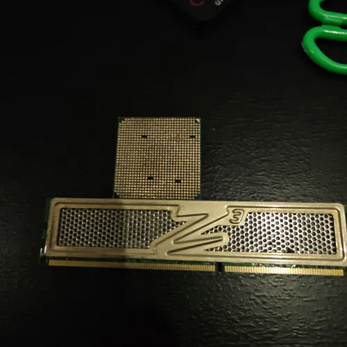 AMD FX-6300 (Pino Faltando /) e Pente DDR3 2GB