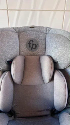 Cadeira de criança para automóvel