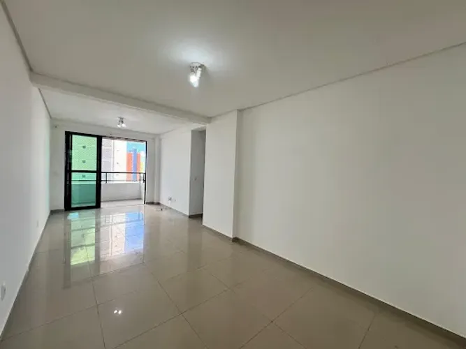 Amplo Apartamento de 70m2 com 2 Quartos, em Manaíra