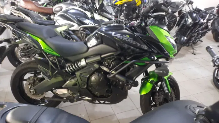 Kawasaki Versys 650 Tourer 2021/22 exvelente estado motocicleta completa