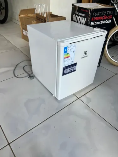 Frigobar Electrolux