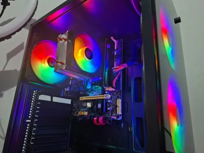 PC Gamer Ryzen 7 5700G, Radeon VEGA 7, 16gb Ram, SSD 240gb, HD 500gb, Wi-fi: SÓ VENDA!