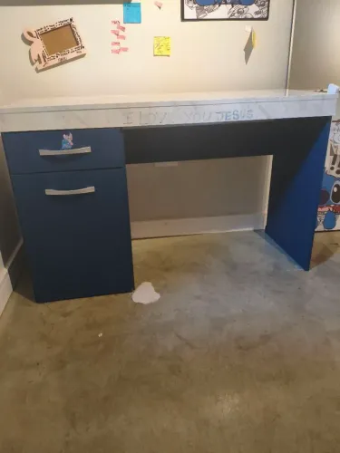 Mesa escrivaninha