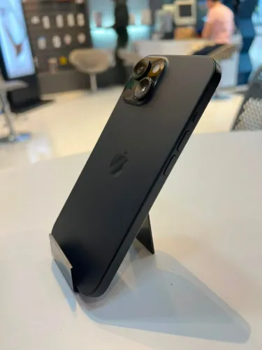 iPhone 15 256 GB Preto ( Seminovo com 6 meses de garantia da loja )