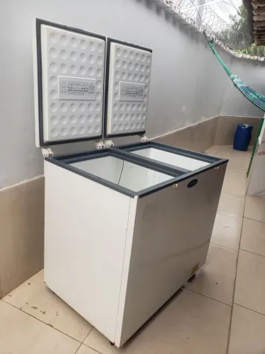 Freezer horizontal 320L