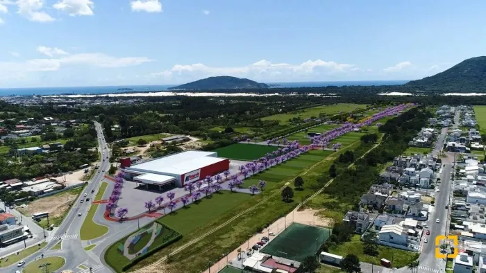 Brognoli Vende: Terreno de 360m² com Escritura Pública em Florianópolis