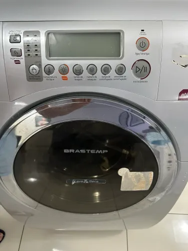 Máquina de lavar Brastemp lava e seca
