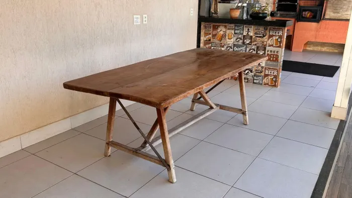 Mesa em madeira