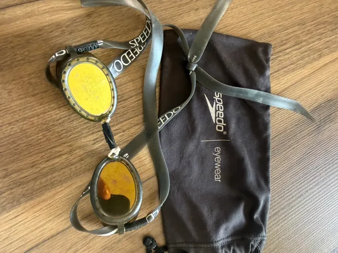 Óculos Speedo de natação