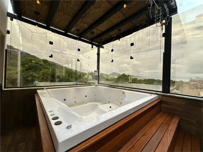 Duplex à venda com 3 quartos, sendo 2 suítes, no condomínio Marina Porto Fino Ii, Ubatuba 