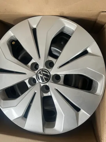 4 RODAS + 4 CALOTAS ORIGINAIS T CROSS SENSE 2026