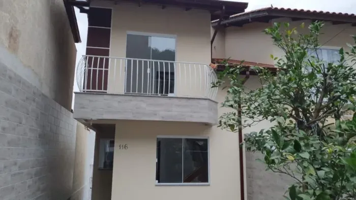 Sobrado com 2 dormitórios para alugar, 60 m² por R$ 1.800,00/mês - São Sebastião - Palhoça