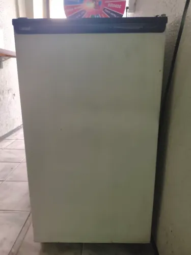 FREEZER CÔNSUL COMPACTO