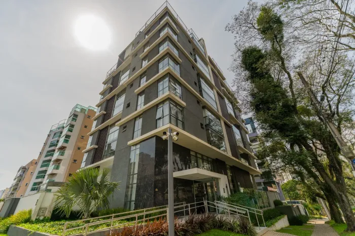 Apartamento no Mount Omine, 02 Suites, 02 Vagas, Churrasqueira a Carvão, Juvevê, Curitiba.