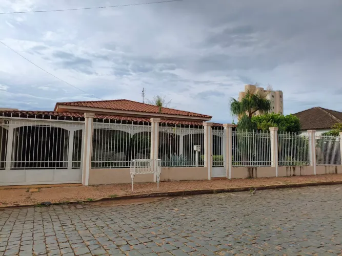 Casa a venda Tupaciguara MG