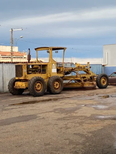 Motoniveladora patrol Caterpillar 12E