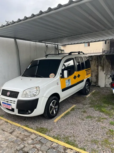Fiat Doblo Essence 1.8 Flex 16V 5P 2014