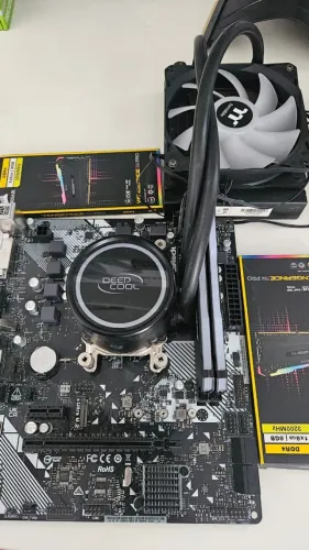 Kit Ryzen 5 5600 + 16Gb + Placa M + Watercooler 120mm Seminovo 3 meses de garantia