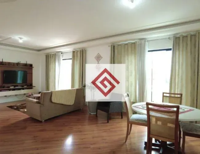 Casa com 3 dormitórios para alugar, 185 m² por R$ 5.195,00/mês - Parque Oratório - Santo A