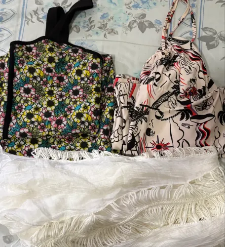 Roupas semi novas, em ótimo estado 