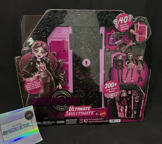 Monster High Draculaura Ultimate Skulltimate