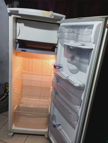 (ENTREGO SEM TAXA) GELADEIRA CONSUL 380 LITROS,110 WTS.