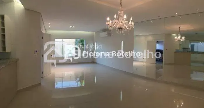 Casa residencial para aluguel com 180 m² no Jardim Inconfidência, Uberlândia