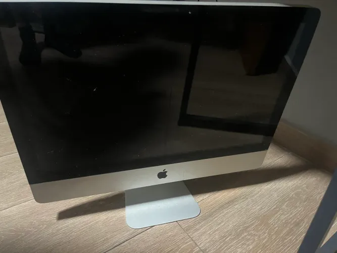 iMac 21,5? 2010 - Defeito na tela