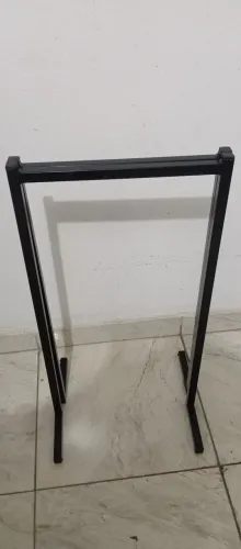 Pés metalon para escrivaninha