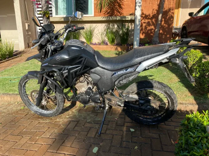 XTZ LANDER 250 PRETA ÚNICO DONO, BAIXA KILOMETRAGEM