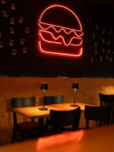 Hamburgueria Completa à Venda - Marca + Estrutura + Equipamentos - Passo Ponto
