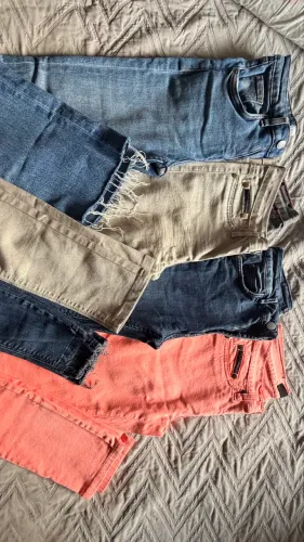 Calça jeans Zera e Calvin Klein (kit com 4 calças)