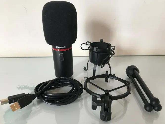 Microfone Gamer Redragon Blazar GM300 ?