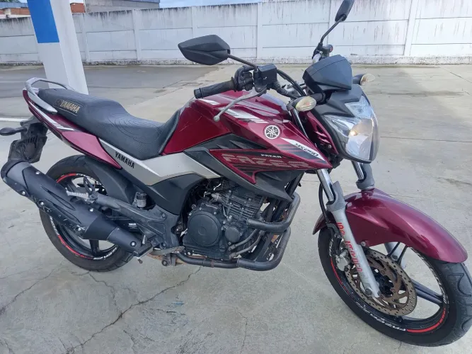 Yamaha Fazer 250 +Nova de Natal