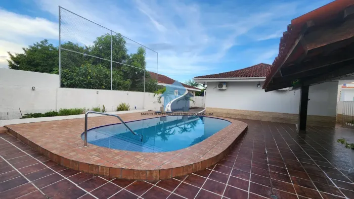 Casa no Condomínio Villa da Barra - Parque 10 de Novembro