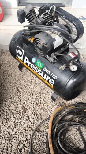 Compressor de ar da marca Pressure, especificamente o modelo Ônix Pro.