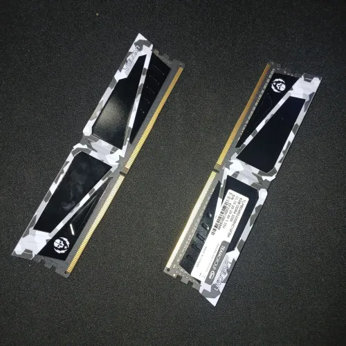 Memória RAM 16Gb(2x8gb) Pichau T-Force Vulcan DDR4 3200Mhz - Branco e Preto