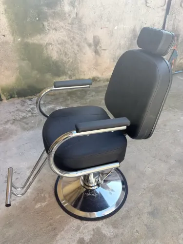 Vendo par de cadeira reclinavel barbearia