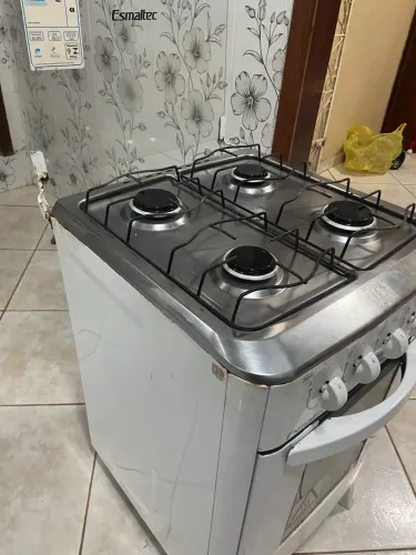 Fogão de 4 bocas