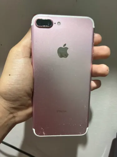 iPhone 7 Plus rose, bateria 100 % 