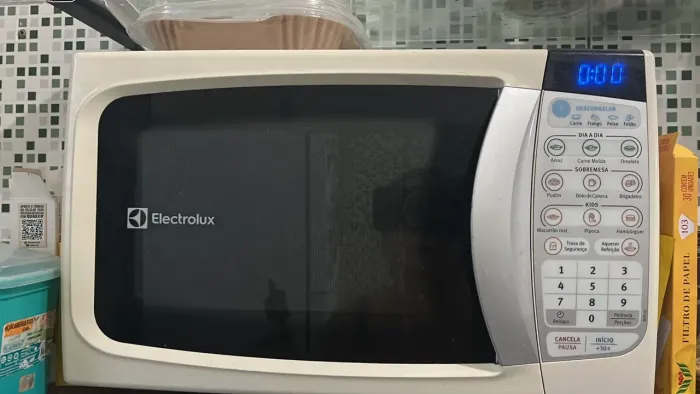 Micro-ondas Eletrolux Funcionando perfeitamente