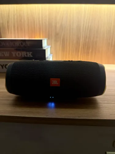 Caixa de som JBL Charge 3 