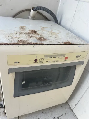 Lava louça Brastemp com defeito