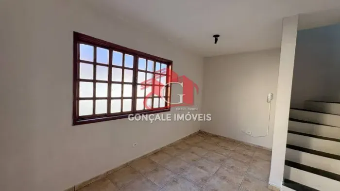 Aluguel de Casa em Condomínio na Vila Isolina Mazzei | 3 Quartos, Aceita Pet, R$ 3.000