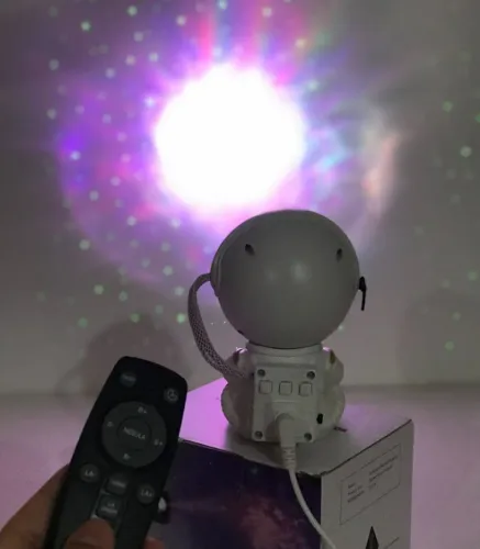 Projetor Astronauta Mini Sentado - Promoção