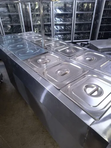 Buffet Inox 7 Cubas Quente e 7 Cubas Frio Vidro Grosso 220 v Ótimo estado